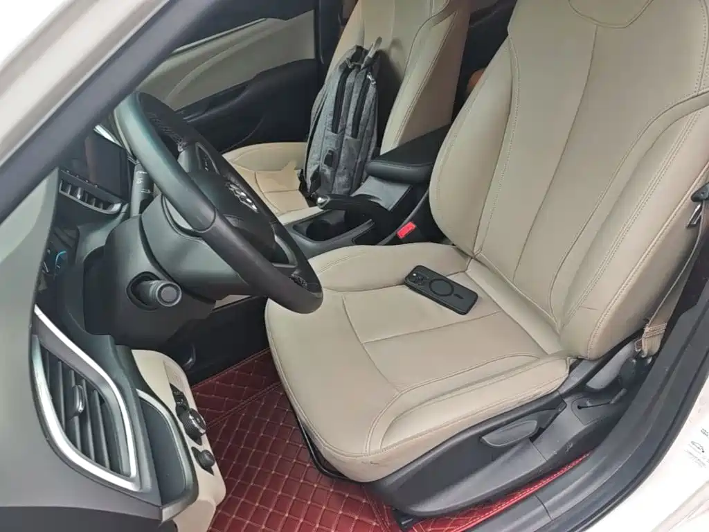 Buick Excelle 2018 — фото 15