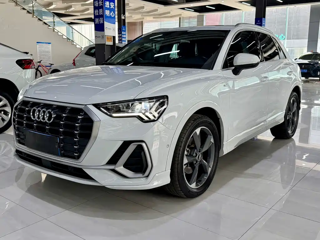 Audi Q3 2022