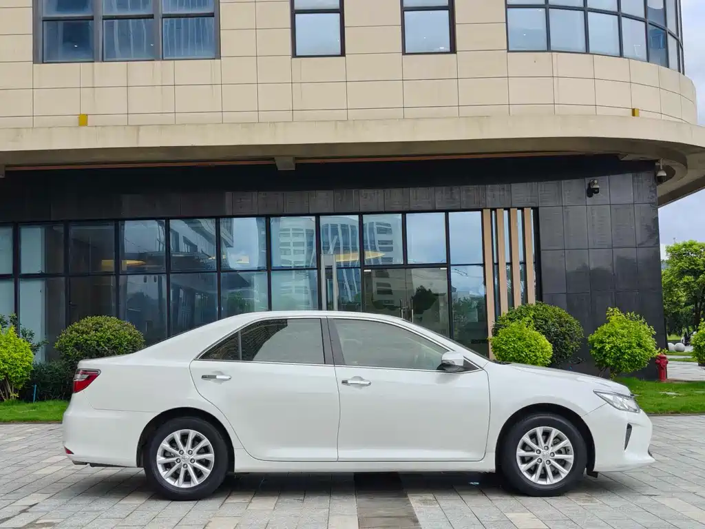 Toyota Camry 2017