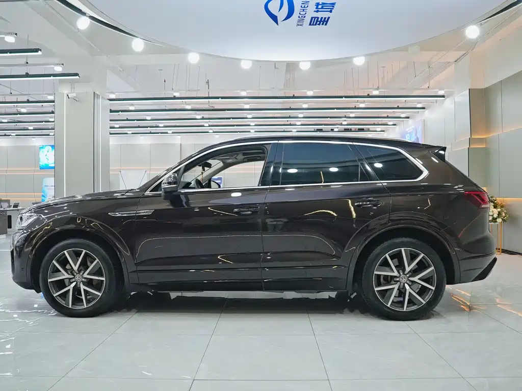 Volkswagen Touareg 2019 — фото 4