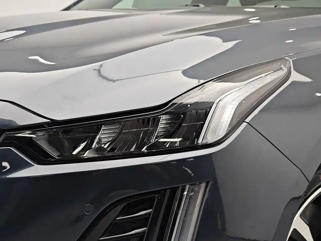 Cadillac CT5 2022 — фото 17