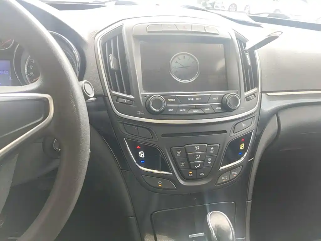 Buick Regal 2015 — фото 13