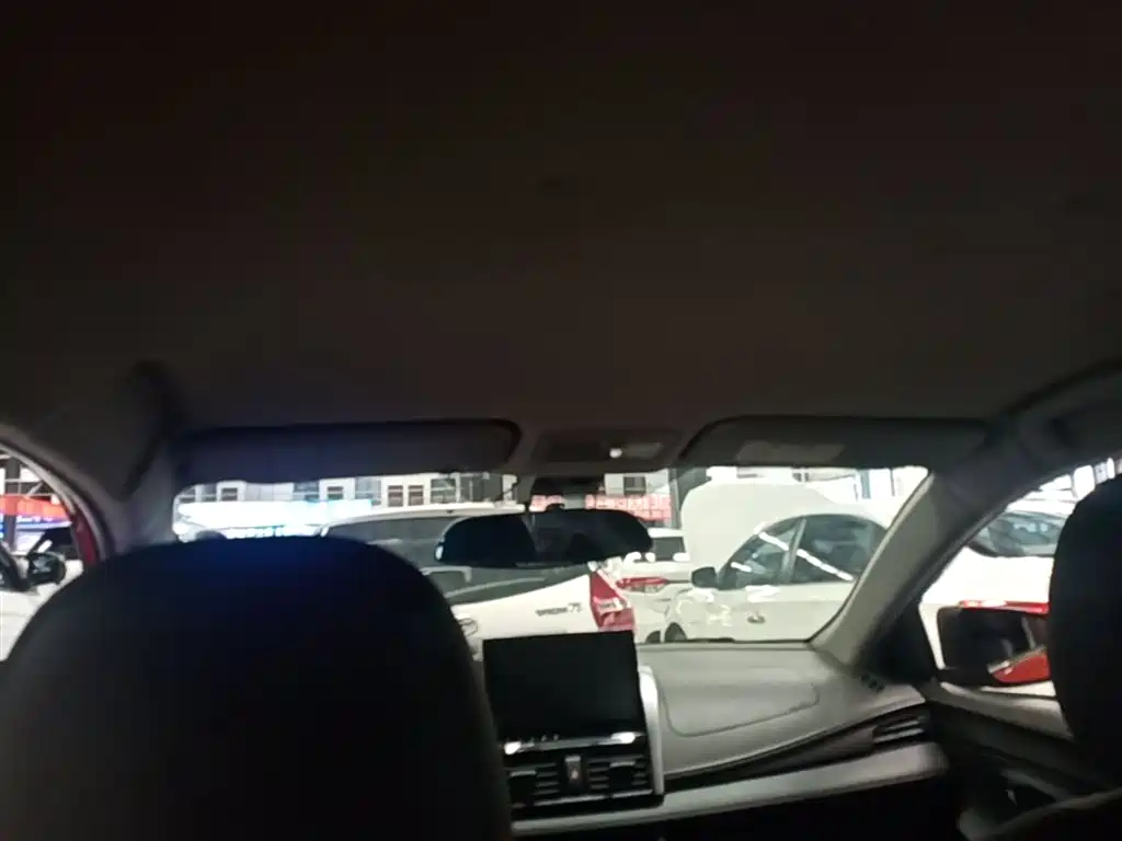 Toyota Vios 2015 — фото 18
