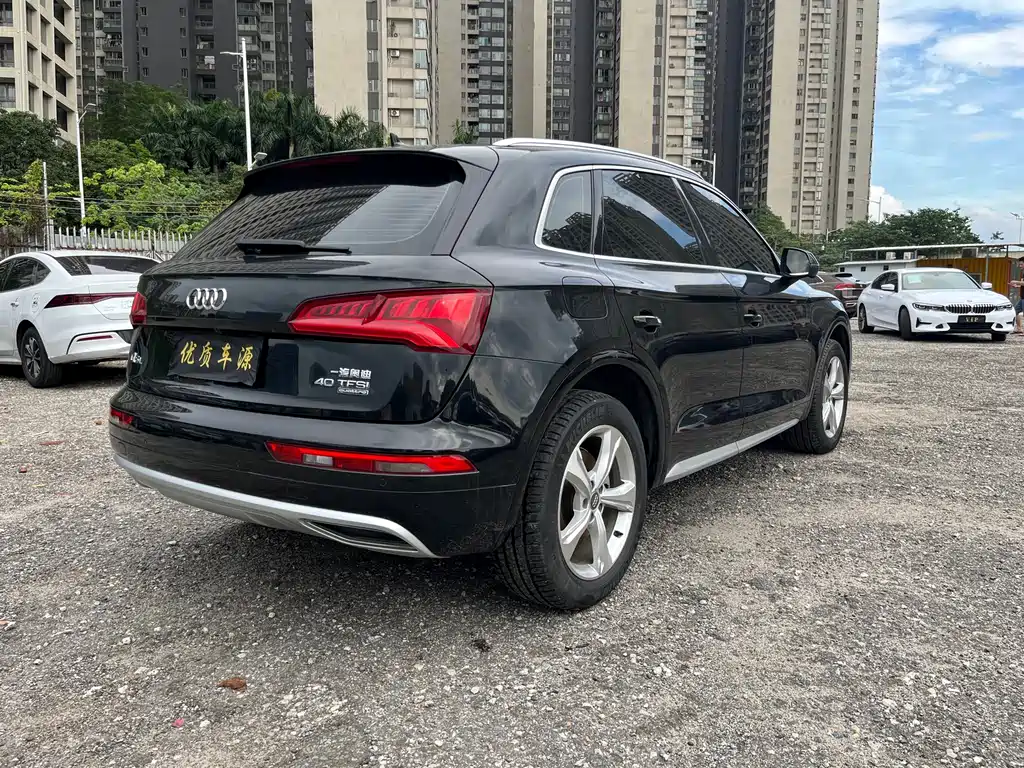 Audi Q5L 2019 — фото 7