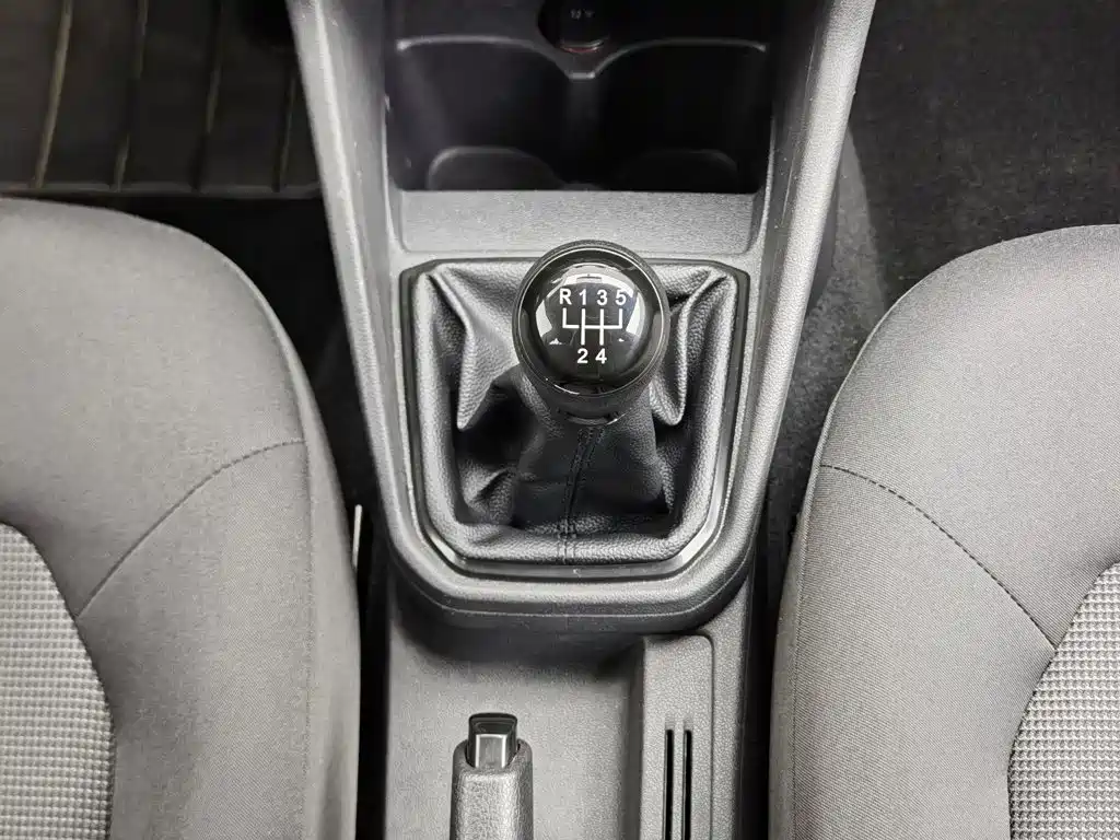 Volkswagen Jetta 2019 — фото 13