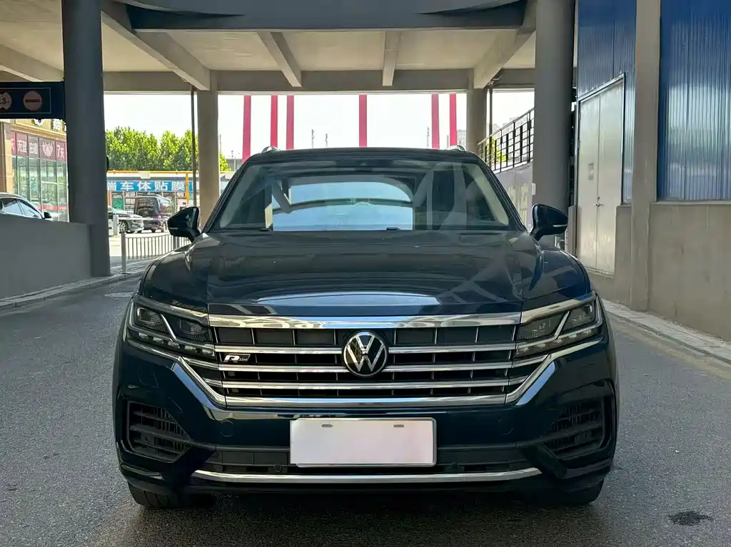Volkswagen Touareg 2021 — фото 2
