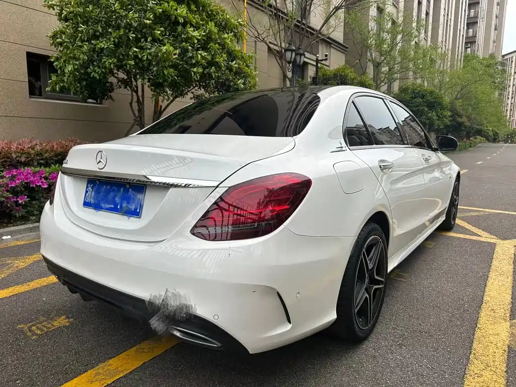 Mercedes-Benz C-Class 2021