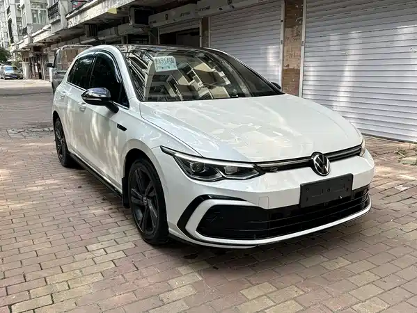 Volkswagen Golf 2023