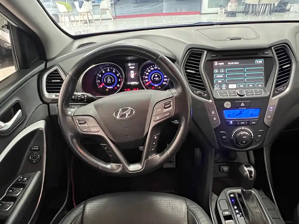 Hyundai Santa Fe 2014 — фото 13