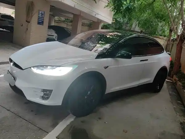 Tesla Model X 2017
