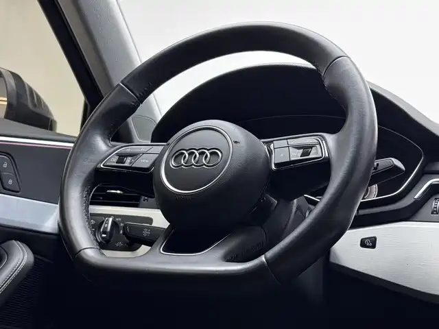 Audi A4L 2022 — фото 10