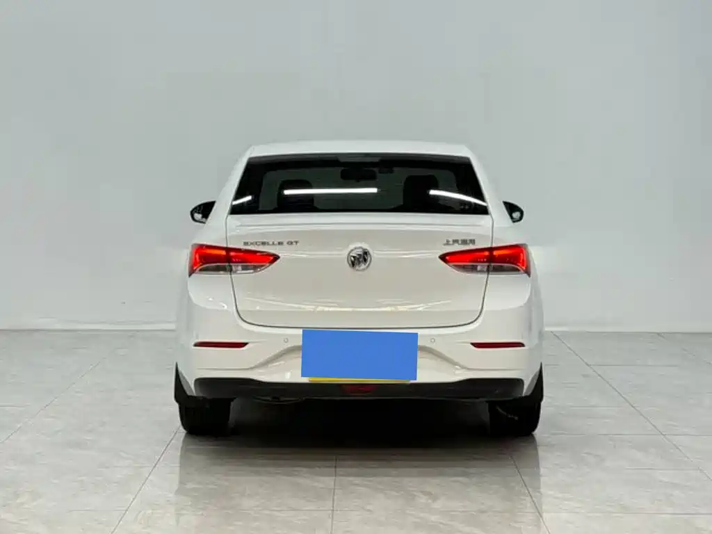 Buick Excelle 2022 — фото 17