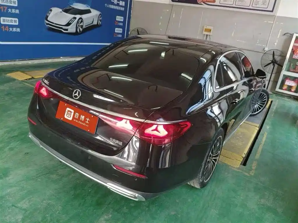 Mercedes-Benz E-Class 2024