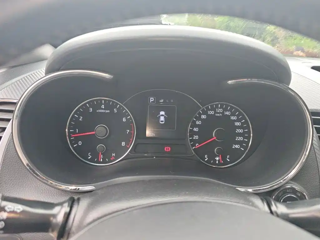 Kia K3 2016