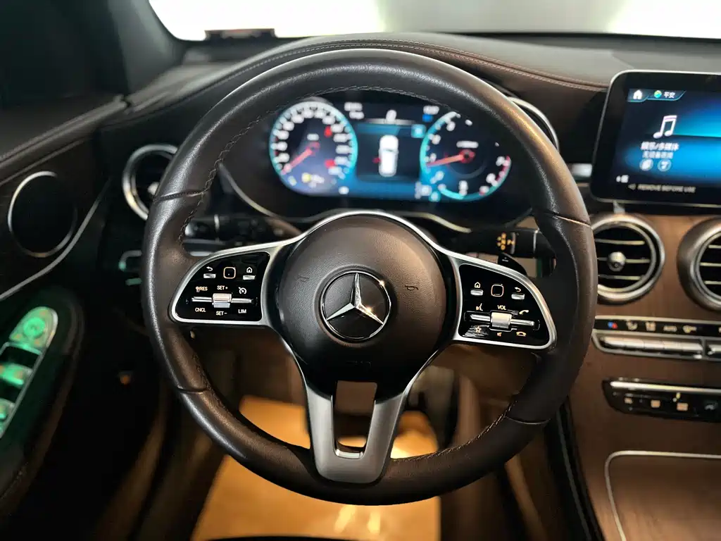 Mercedes-Benz GLC 2023 — фото 15