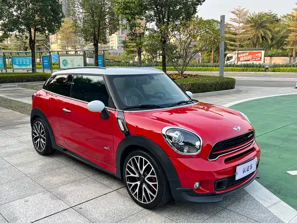 MINI JCW PACEMAN 2016