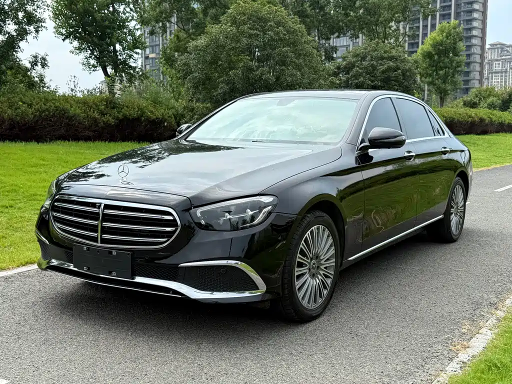 Mercedes-Benz E-Class 2021 — фото 1