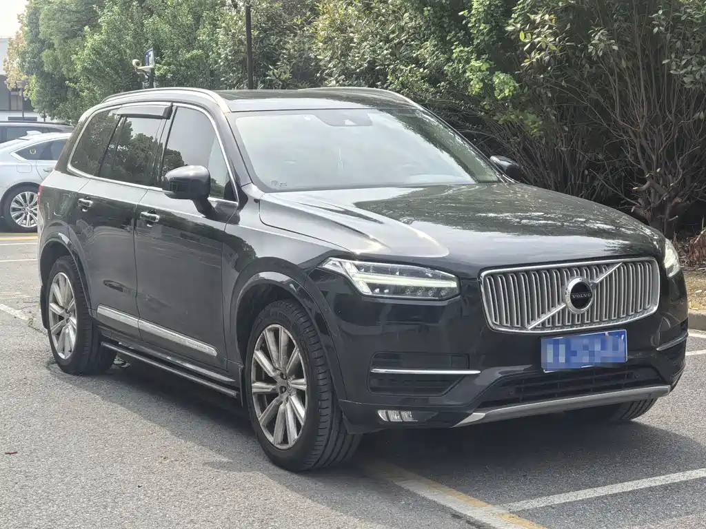 Volvo XC90 2019 — фото 2