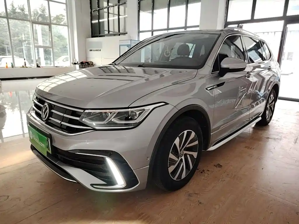 Volkswagen Tiguan L PHEV 2021