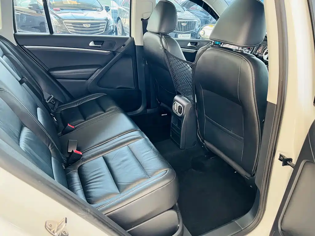 Volkswagen Tiguan 2019 — фото 10