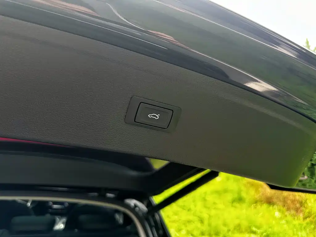 Audi Q5L 2019 — фото 13