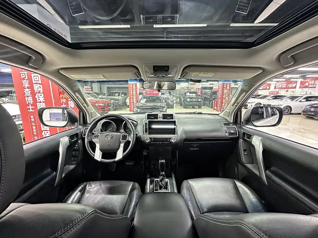 Toyota Prado 2017 — фото 26