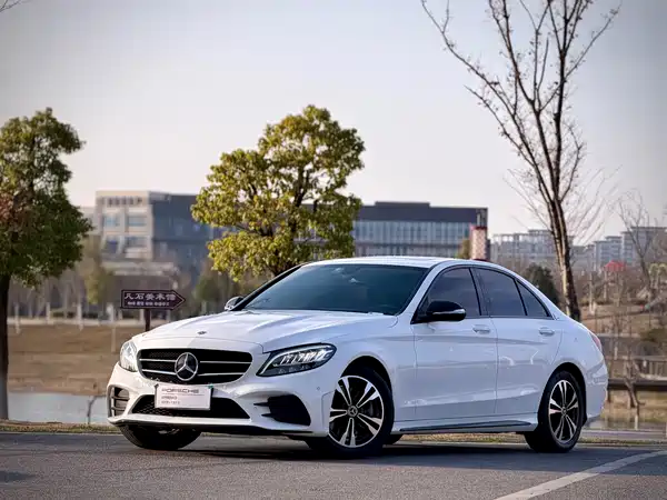 Mercedes-Benz C-Class 2019