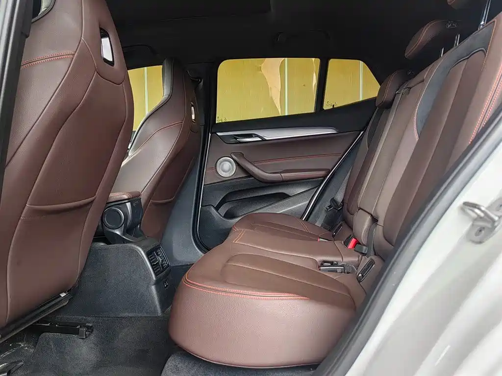 BMW X2 2022 — фото 13