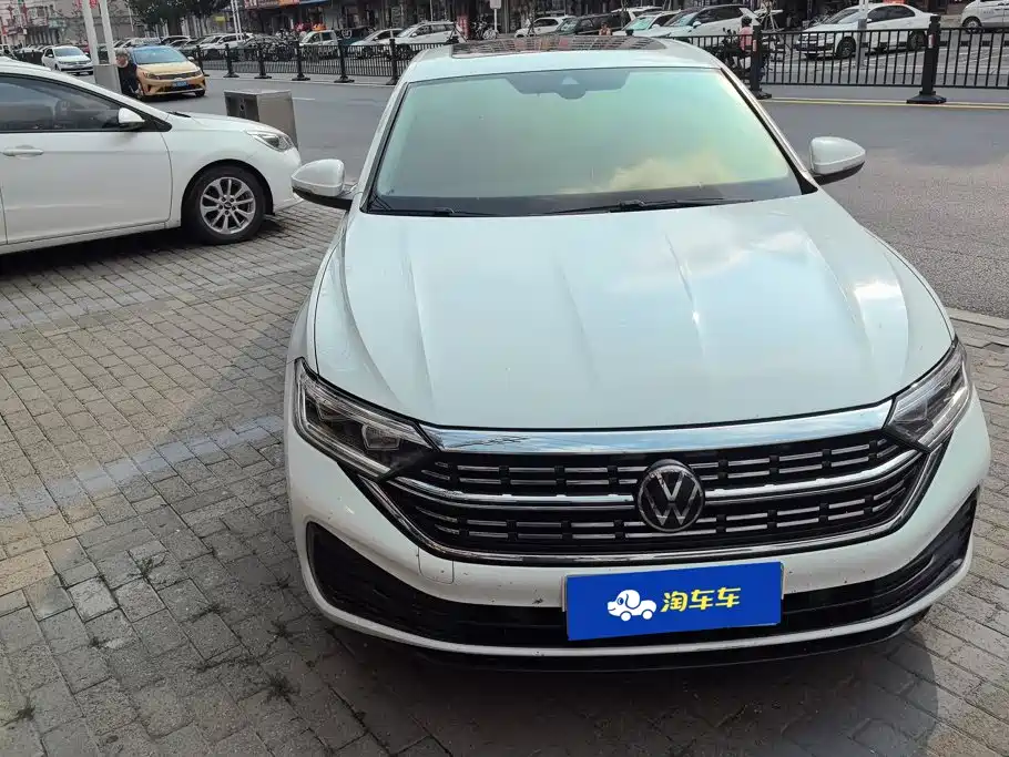 Volkswagen Sagitar 2023
