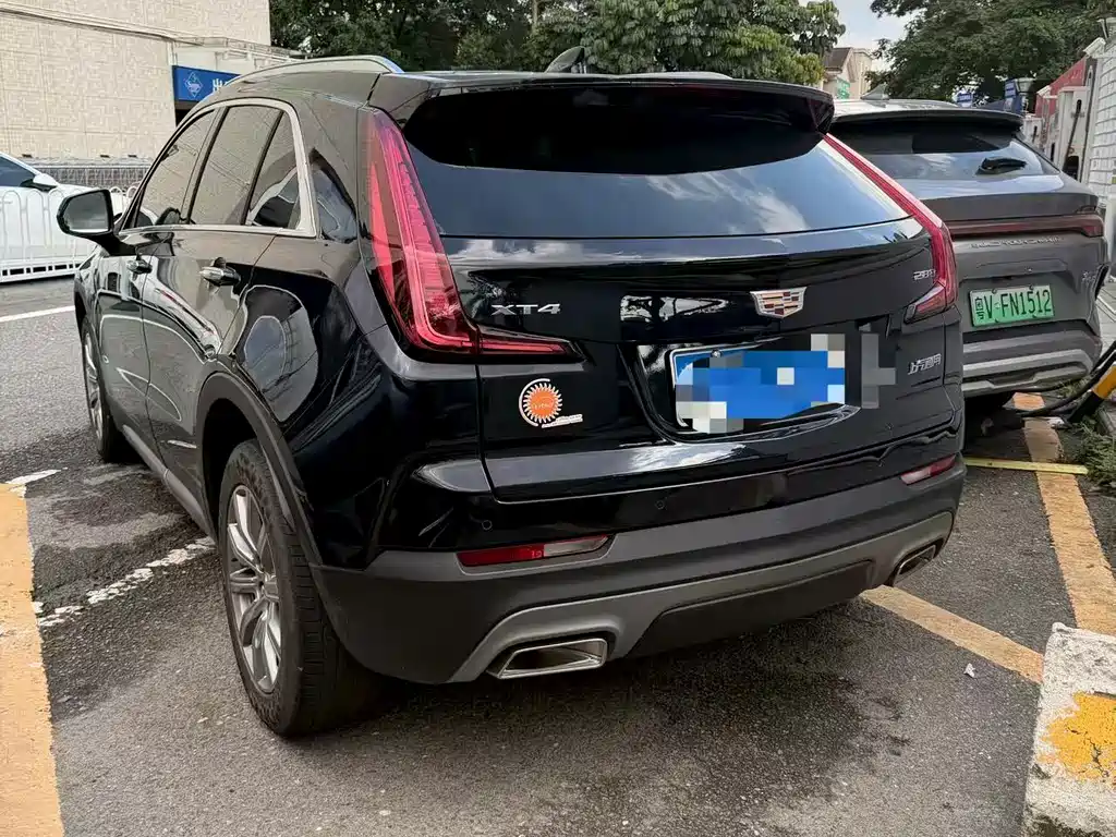 Cadillac XT4 2020 — фото 11