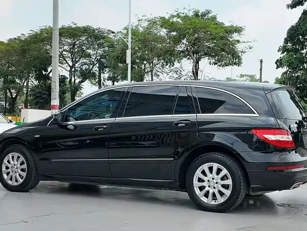 Mercedes-Benz R-Class 2017