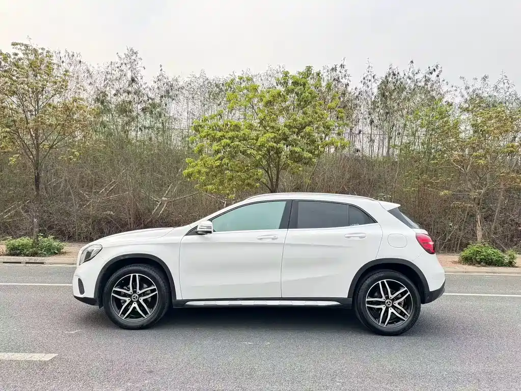 Mercedes-Benz GLA 2018 — фото 6