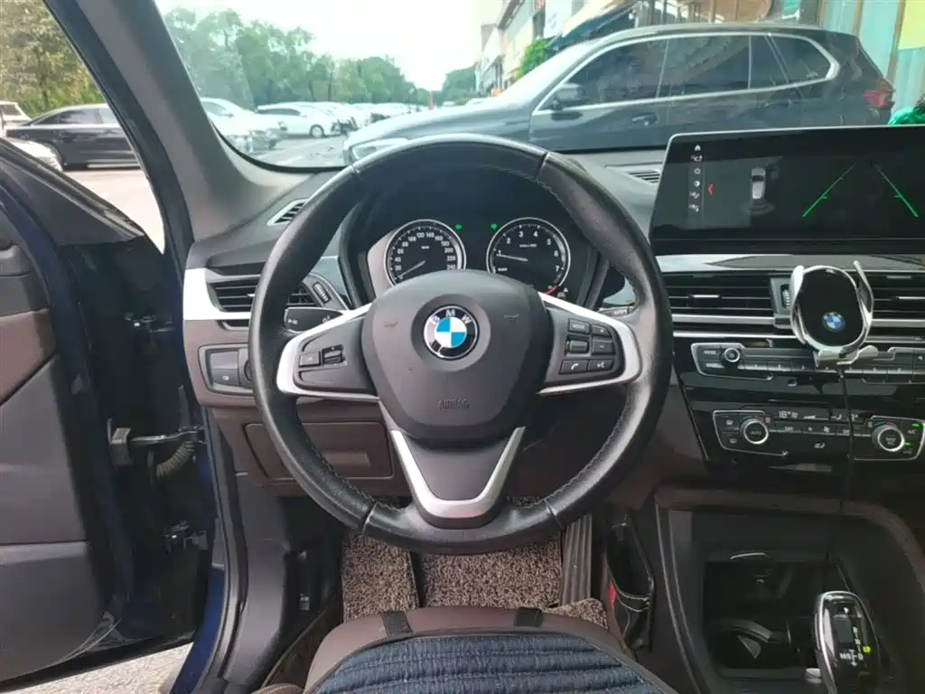 BMW X1 2020 — фото 11