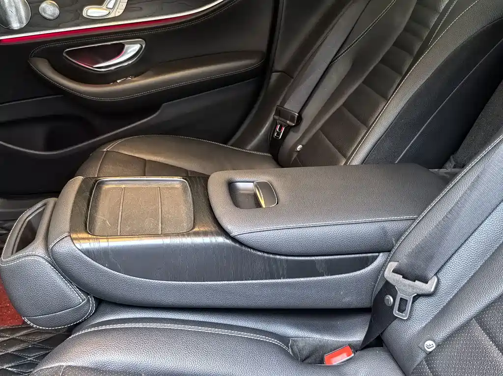 Mercedes-Benz E-Class 2020 — фото 13
