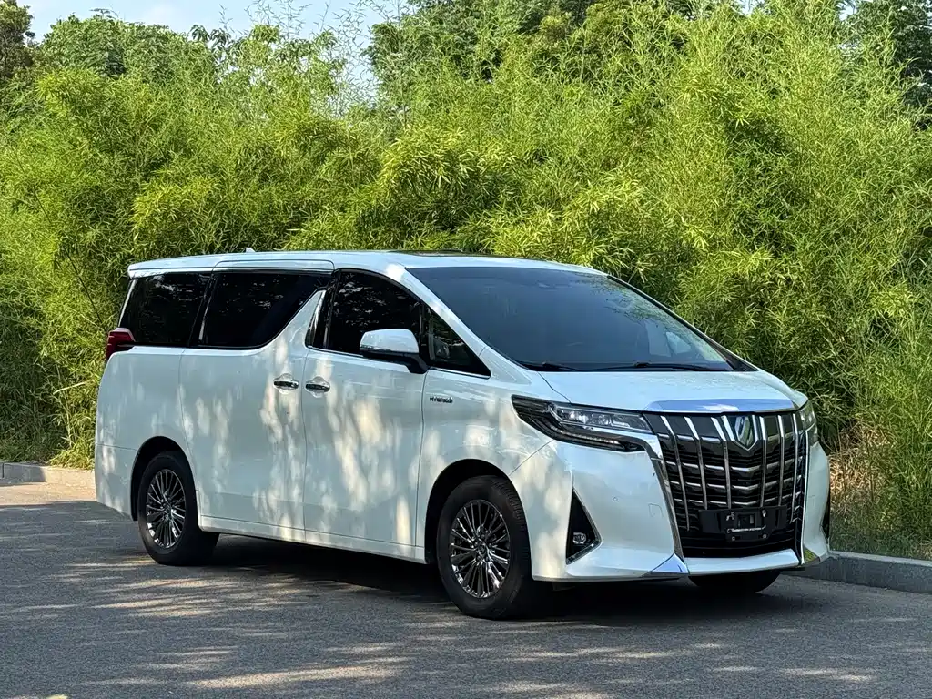 Toyota Alphard 2022