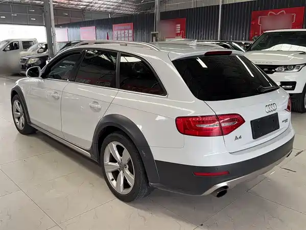 Audi A4 2014
