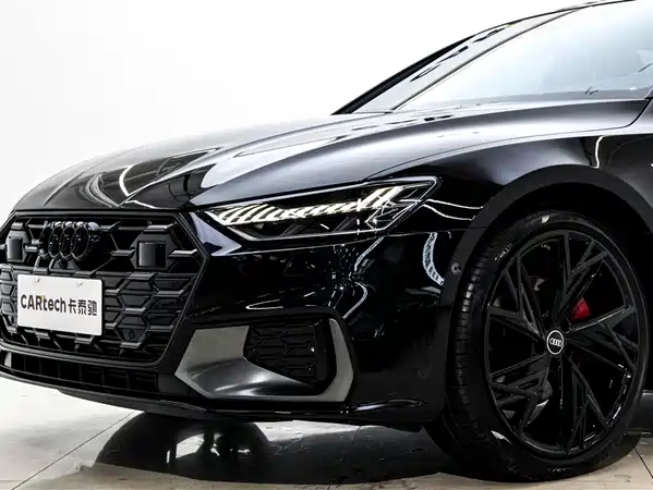 Audi A7L 2025