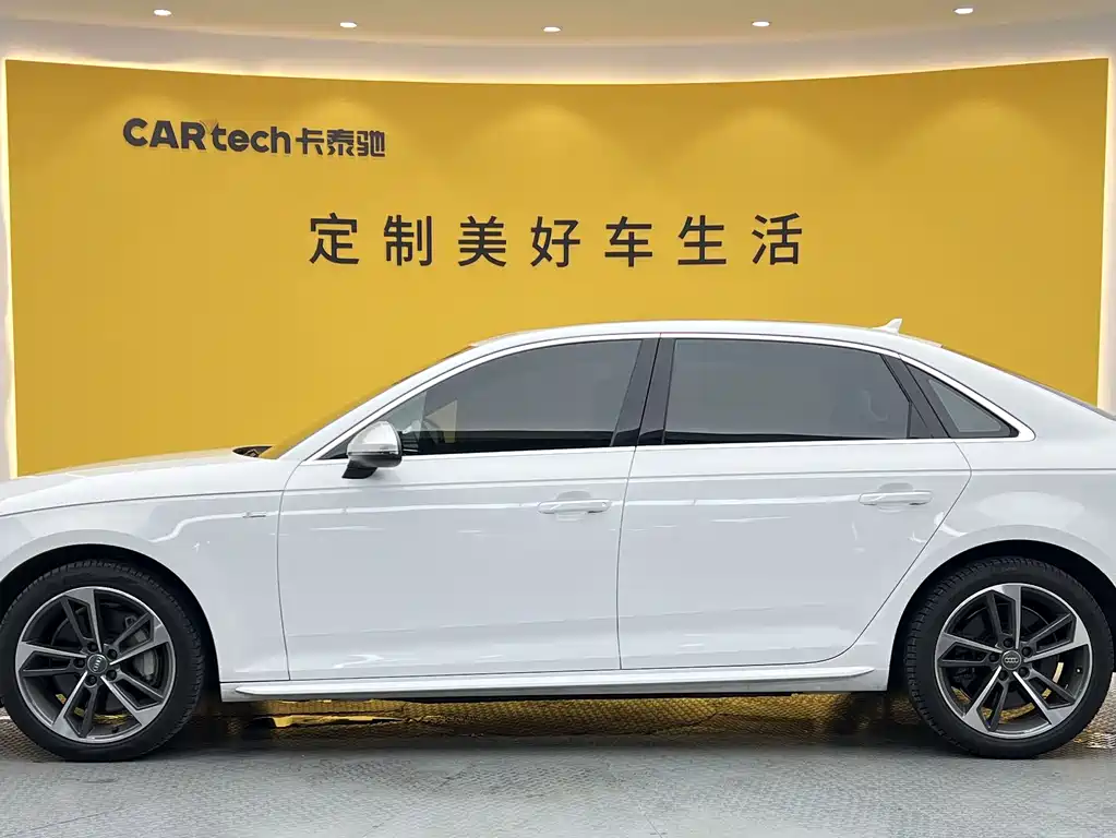 Audi A4L 2017 — фото 26