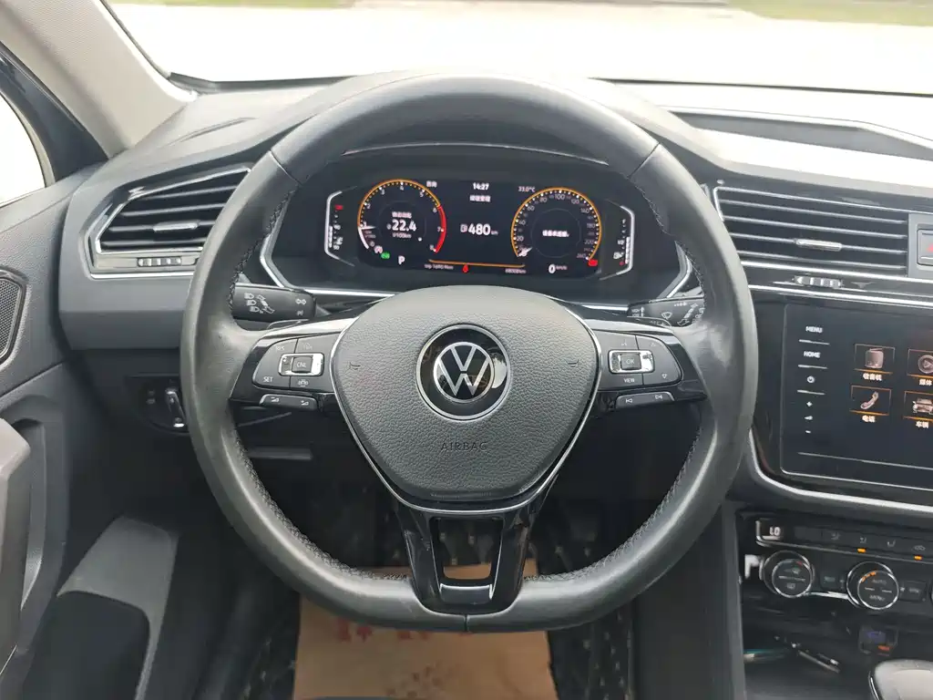 Volkswagen Tiguan L 2021 — фото 16