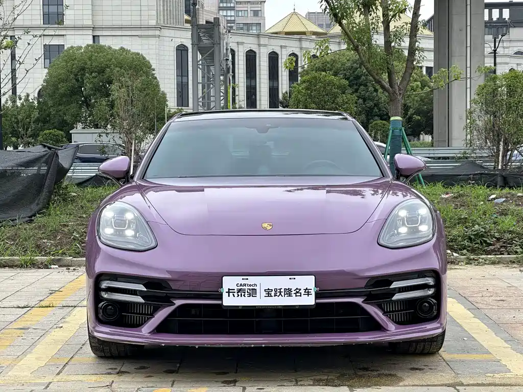 Porsche Panamera 2023