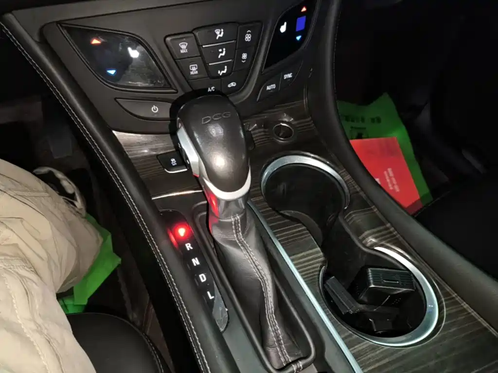 Buick Envision Plus 2019 — фото 14
