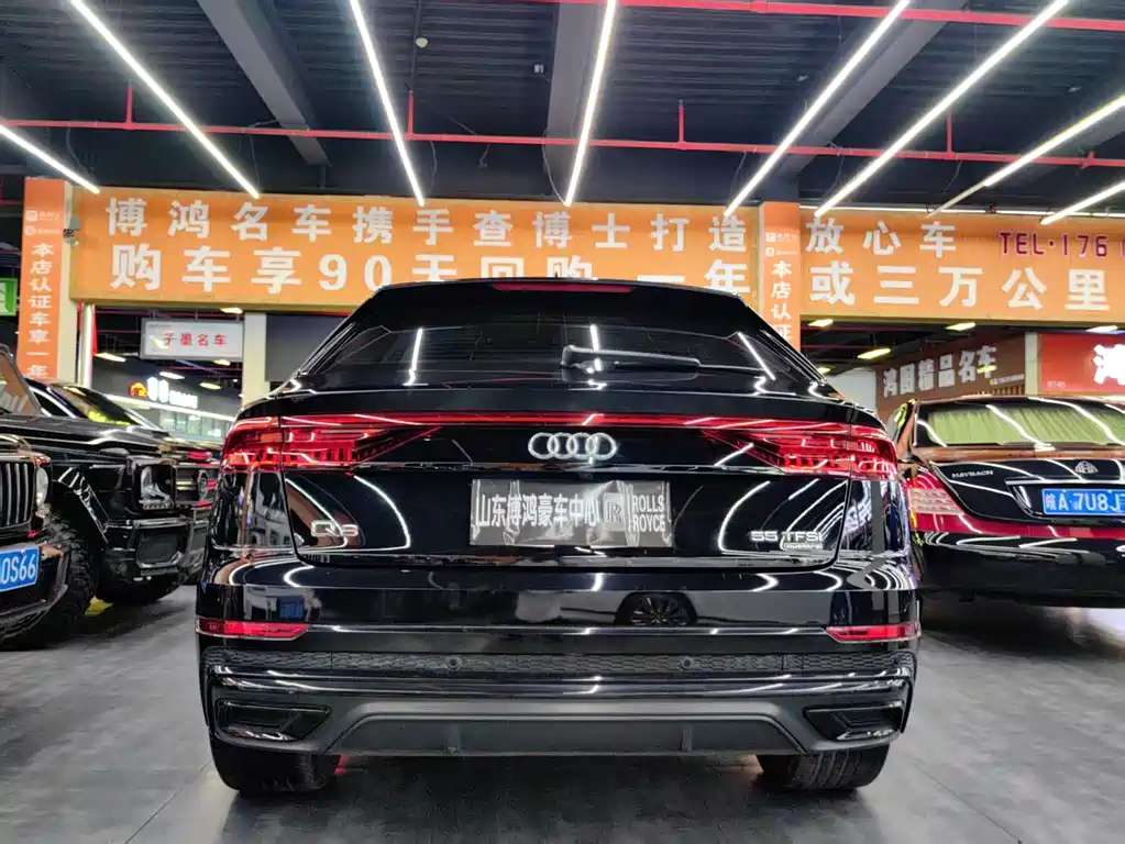 Audi Q8 2020 — фото 17