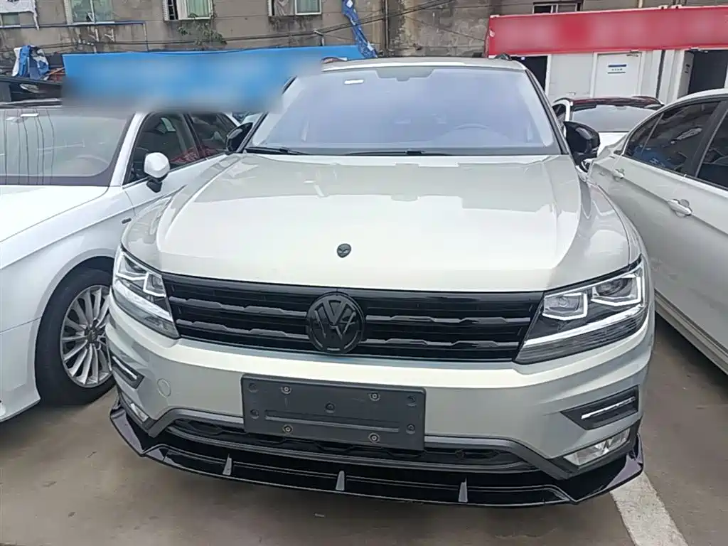 Volkswagen Tiguan L 2018 — фото 3