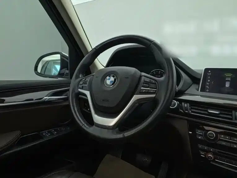 BMW X5 2018 — фото 3