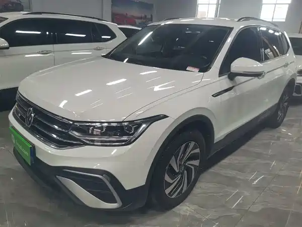 Volkswagen Tiguan L 2023