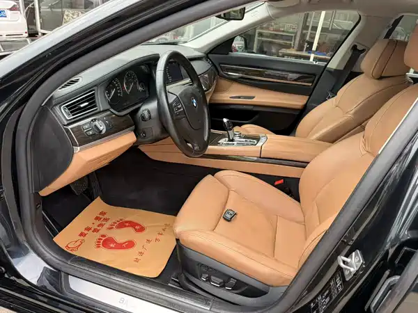 BMW 7 Series 2013