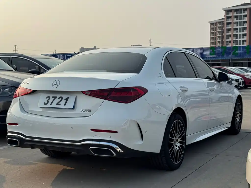 Mercedes-Benz C-Class 2023
