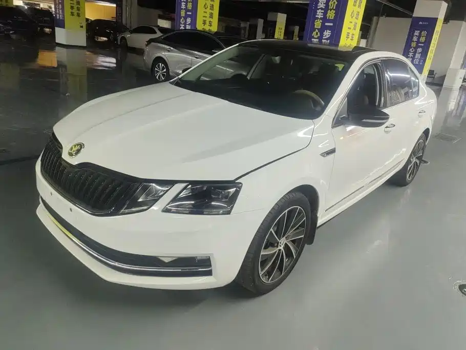 Skoda Octavia 2018 — фото 1