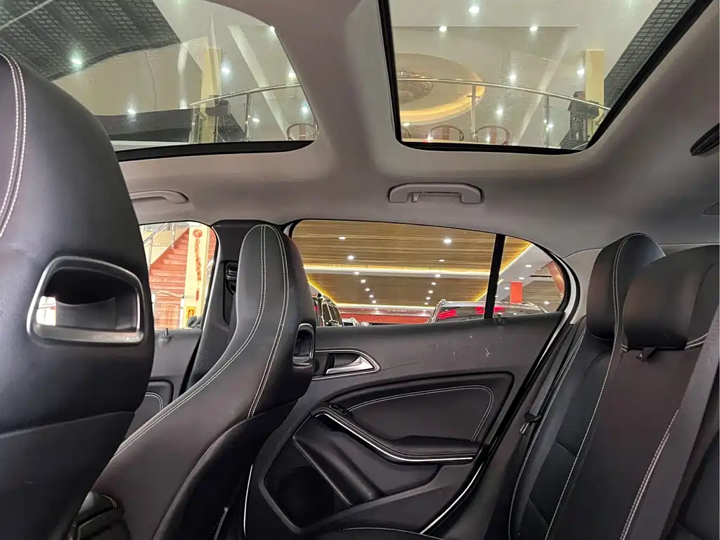 Mercedes-Benz GLA 2016 — фото 14