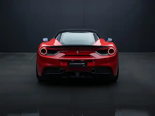 Ferrari 488 2015